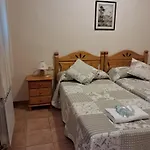Hostal I Apartaments Populetus 3*