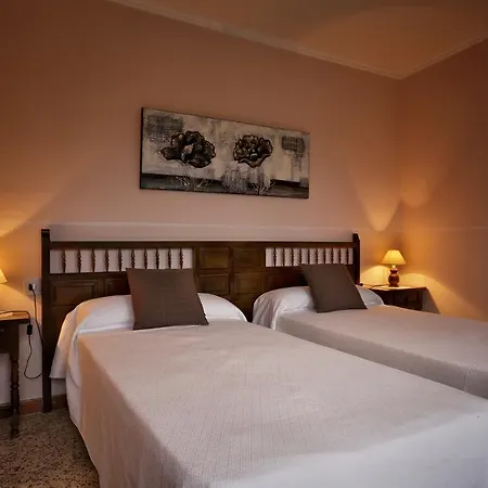 Pensión Hostal i Apartaments Populetus Poboleda